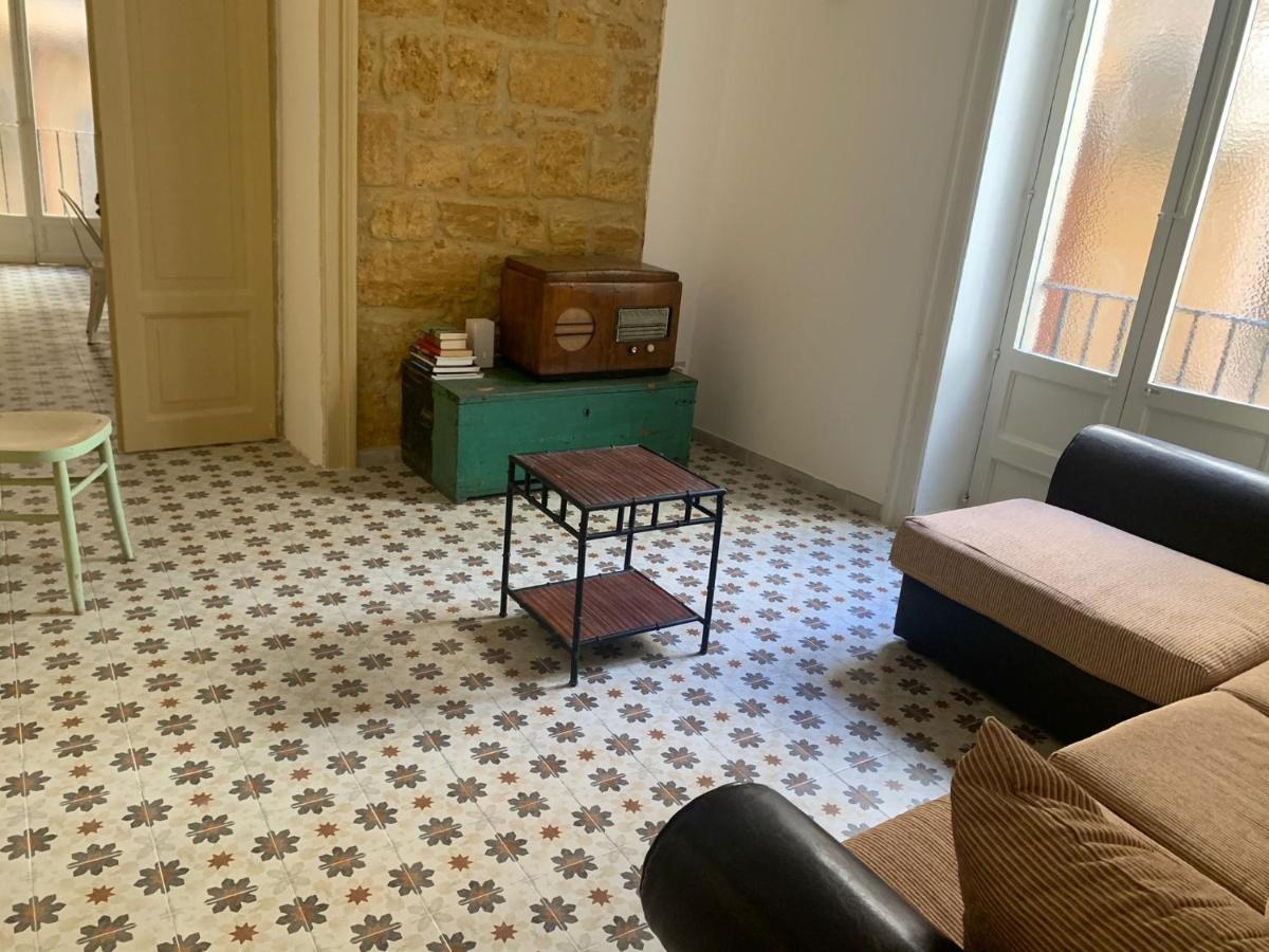 Charme In Centro - Tourist Rental 阿格里真托 外观 照片