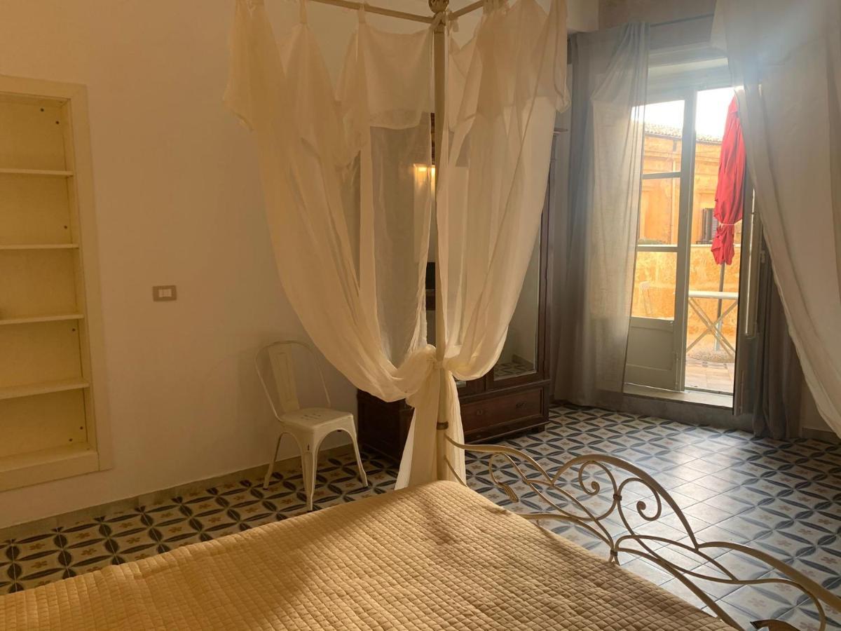 Charme In Centro - Tourist Rental 阿格里真托 外观 照片