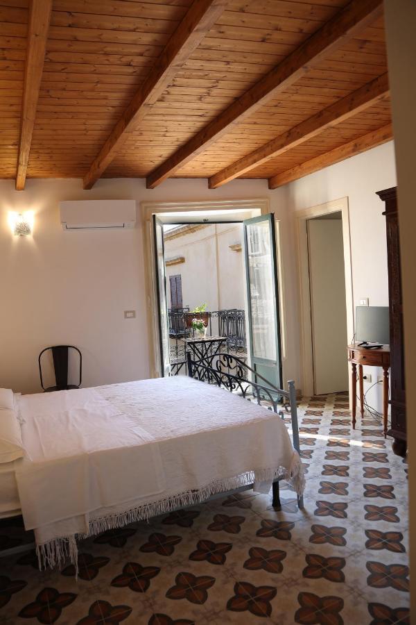 Charme In Centro - Tourist Rental 阿格里真托 外观 照片